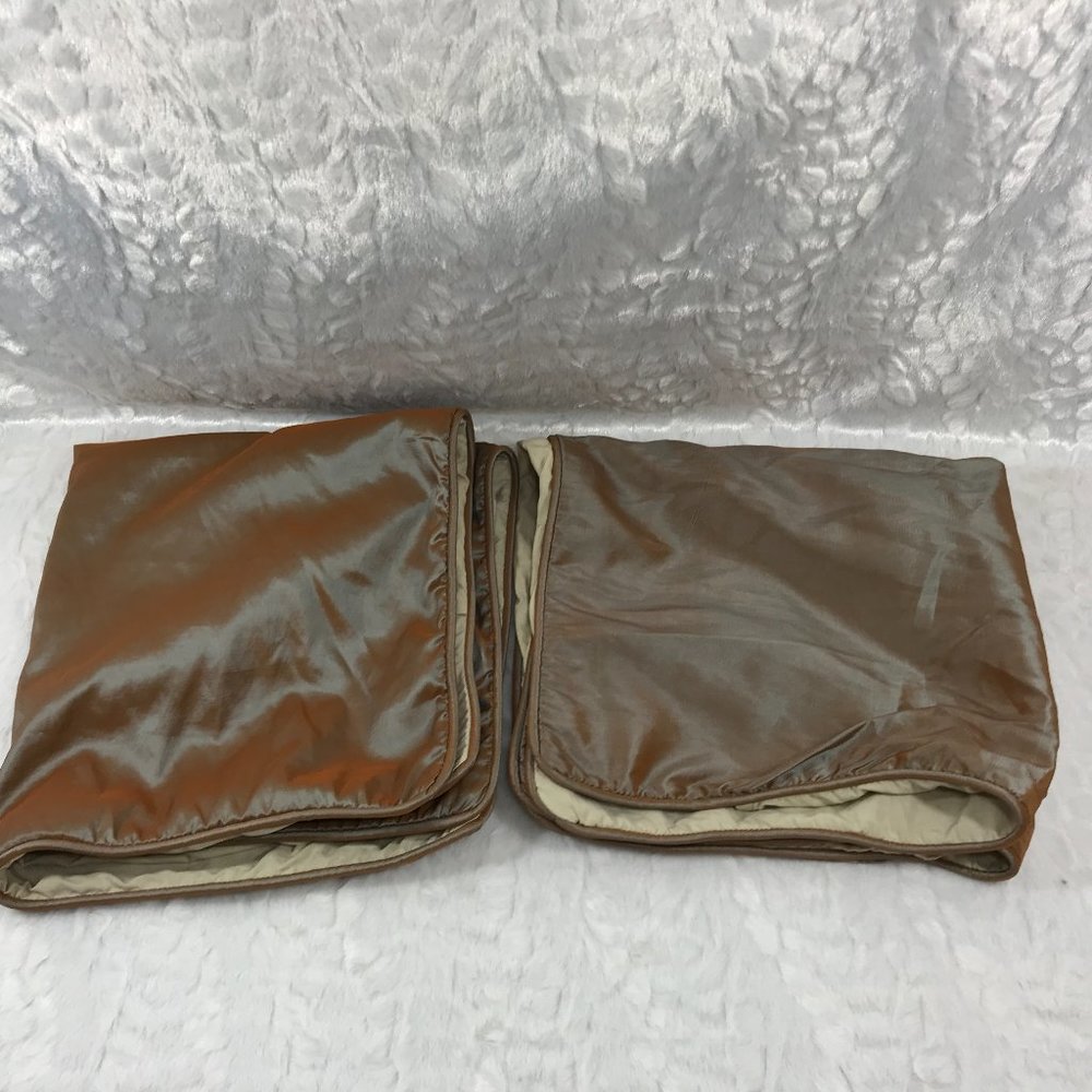 Pair of iridescent pillow cases Bronze tone Square - Picture 3 of 7